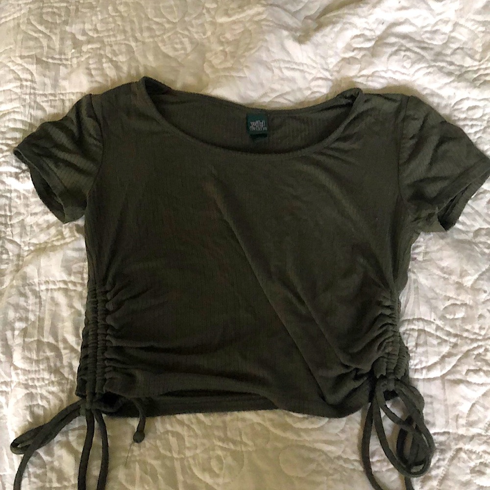 Soft green, wild fable crop top with no problems